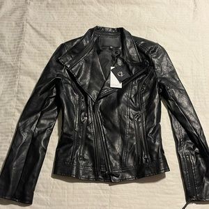 Excellent quality faux leather jacket- new